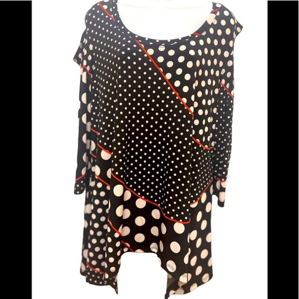Fashque Studio Top Black & White Polka Dots Open Shoulder Size 1X